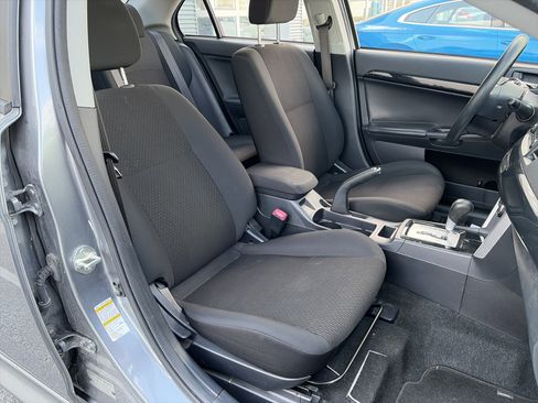 Used 2016 Mitsubishi Lancer ES image 25