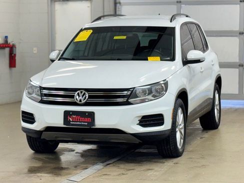 Used 2018 Volkswagen Tiguan Limited AWD/4WD image 3