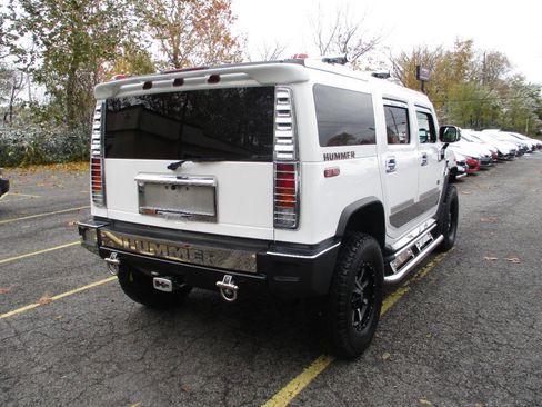 Used 2004 HUMMER H2 w/ Preferred Equipment Group image 3