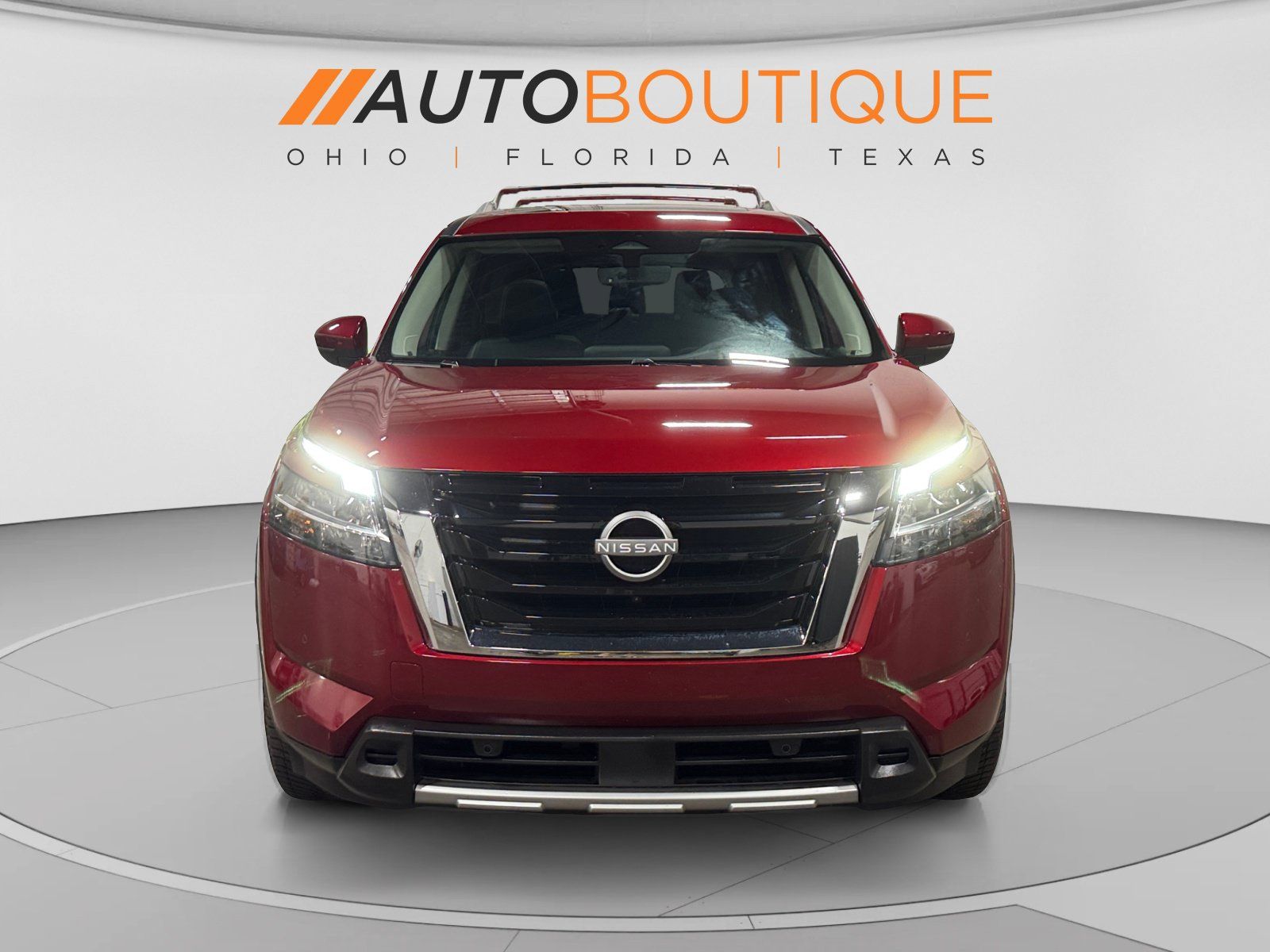 Used 2024 Nissan Pathfinder Platinum w/ Cargo Package AWD/4WD image 8