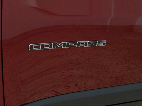 Used 2022 Jeep Compass Limited image 25