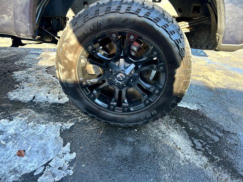 Used 2022 Ford F250 Lariat w/ Chrome Package image 18