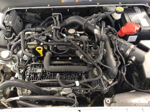 Used 2020 Ford Fusion SE FWD image 30