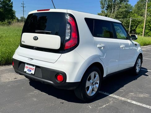 Used 2019 Kia Soul FWD image 9