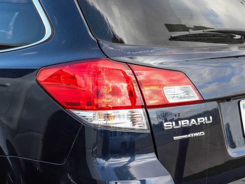 Used 2013 Subaru Outback 2.5i Limited image 8