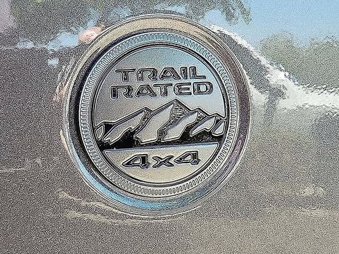Used 2022 Jeep Wrangler Sport AWD/4WD image 26