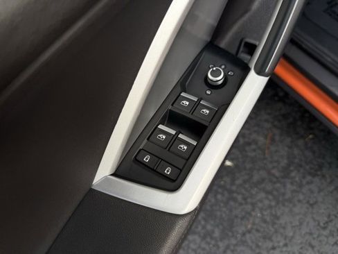 Used 2021 Audi Q3 2.0T Premium image 24