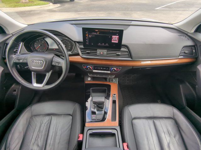 Used 2021 Audi Q5 2.0T Premium w/ Convenience Package AWD/4WD image 17