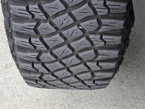 Used 2024 Ford Bronco Wildtrak image 11