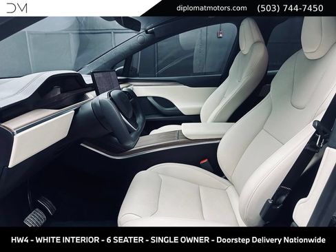 Used 2024 Tesla Model X AWD/4WD image 17