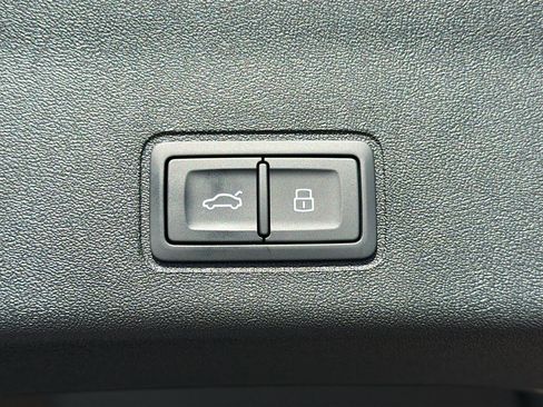 New 2026 Audi Q3 quattro 2.0T AWD/4WD image 12