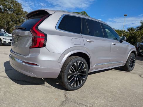 New 2026 Volvo XC90 T8 Plus image 4