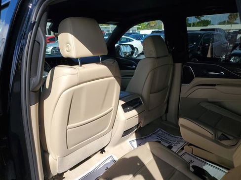 Used 2023 Cadillac Escalade Premium Luxury w/ Performance Package image 79