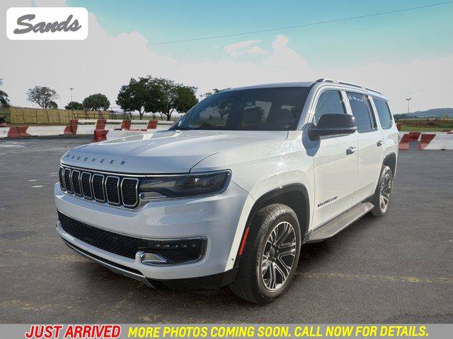 Used 2024 Jeep Wagoneer Series II w/ Flexible Seating Group RWD image 1