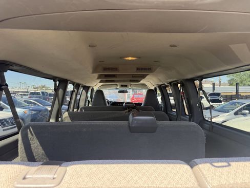 Used 2018 GMC Savana 3500 LT w/ LT Preferred Equipment Group image 23