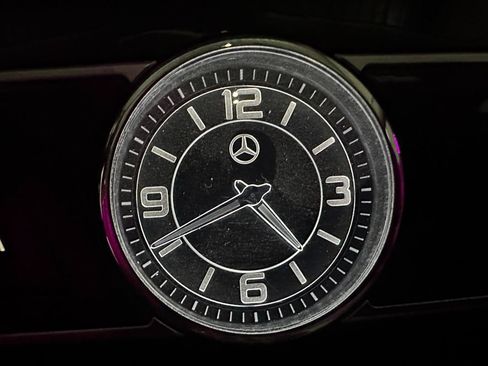 Used 2018 Mercedes-Benz E 300 4MATIC image 24