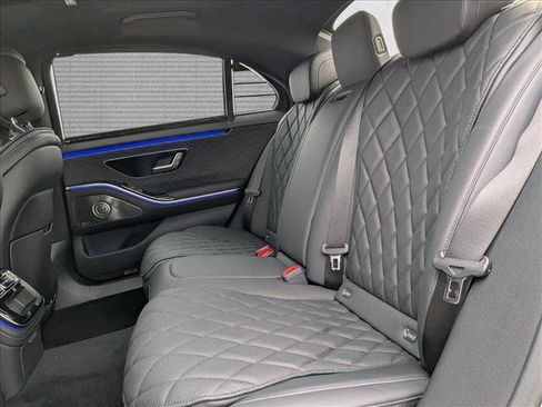 New 2026 Mercedes-Benz S 580 4MATIC Sedan image 17