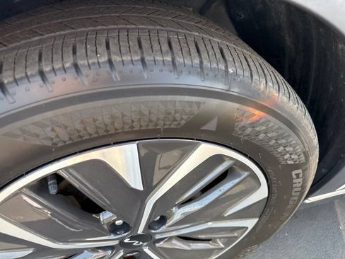 Used 2024 Kia EV6 Light AWD/4WD image 5