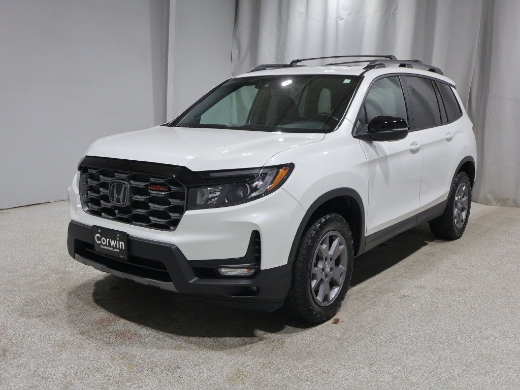 Used 2024 Honda Passport TrailSport image 7