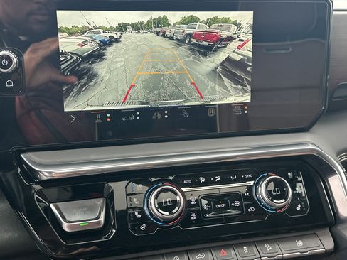 Used 2024 GMC Sierra 1500 Denali Ultimate AWD/4WD image 31