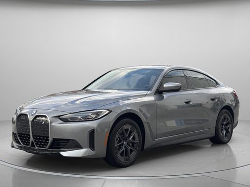 Used 2023 BMW i4 eDrive35 w/ Premium Package image 2