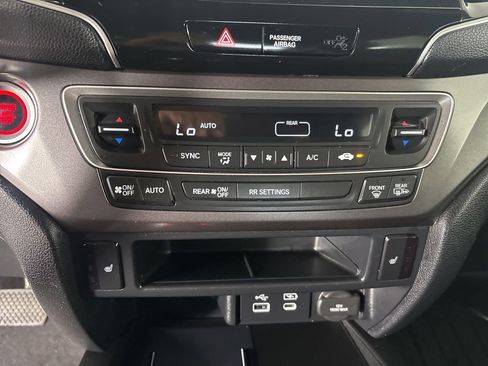 Used 2025 Honda Passport EX-L image 19