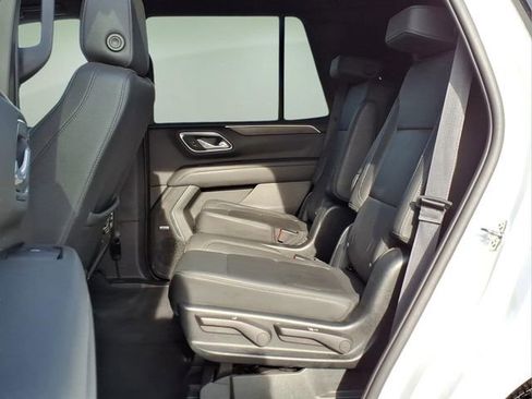 Used 2023 Chevrolet Tahoe LT w/ Luxury Package AWD/4WD image 12