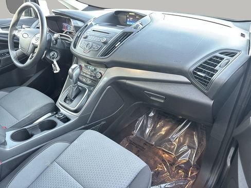 Used 2017 Ford C-MAX SE image 11