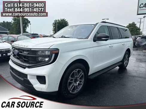 Used 2025 Ford Expedition Max Active AWD/4WD image 2