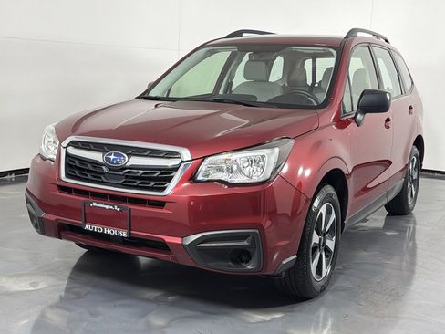 Used 2017 Subaru Forester 2.5i w/ Alloy Wheel Package AWD/4WD image 10