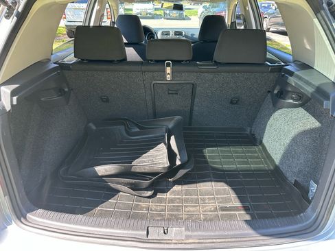 Used 2012 Volkswagen Golf TDI image 10