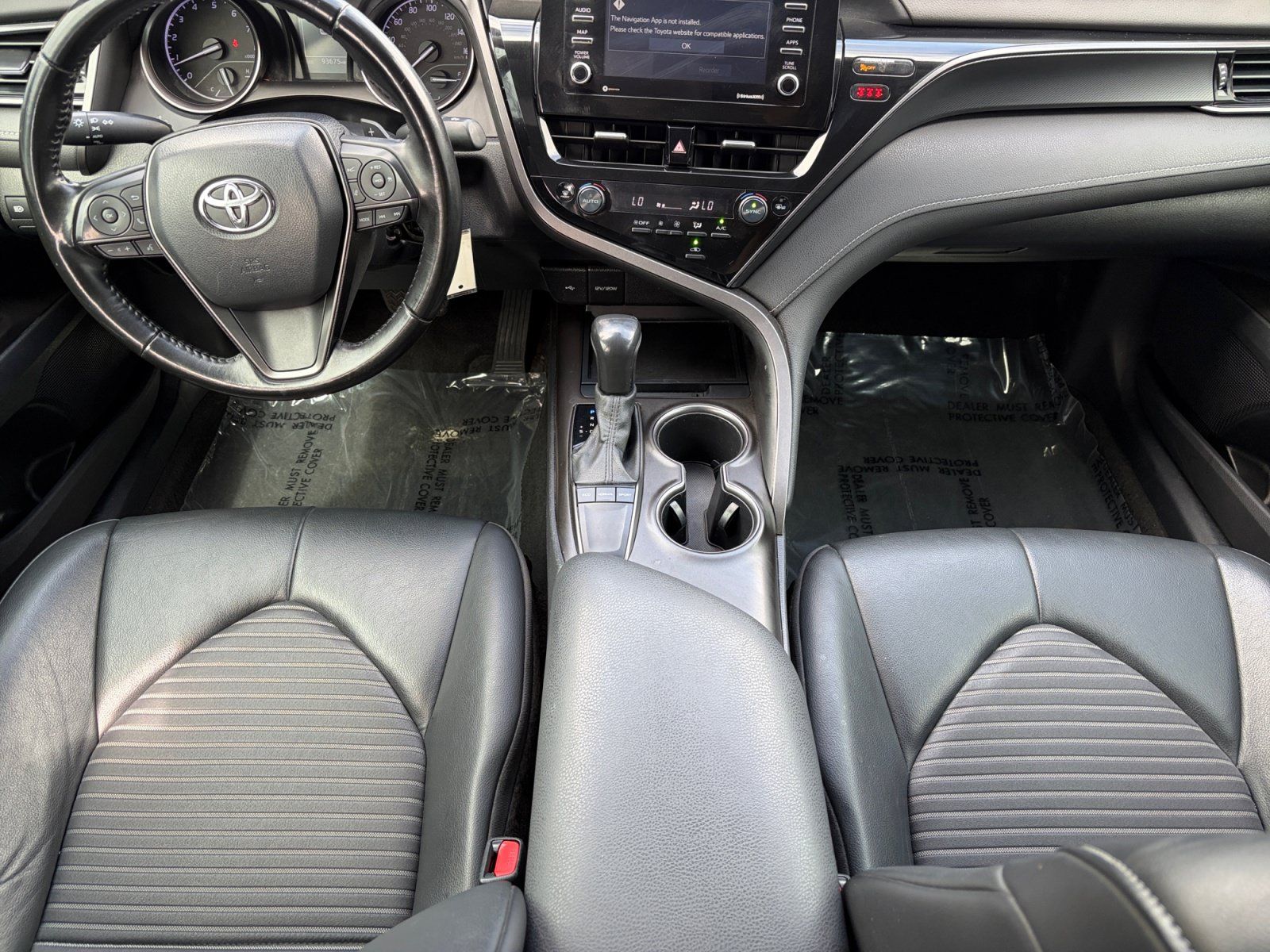 Used 2022 Toyota Camry SE FWD image 24