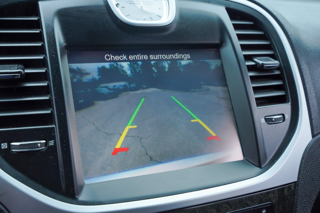 Used 2014 Chrysler 300 C AWD/4WD image 14