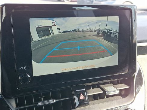 Used 2023 Toyota Corolla SE image 17