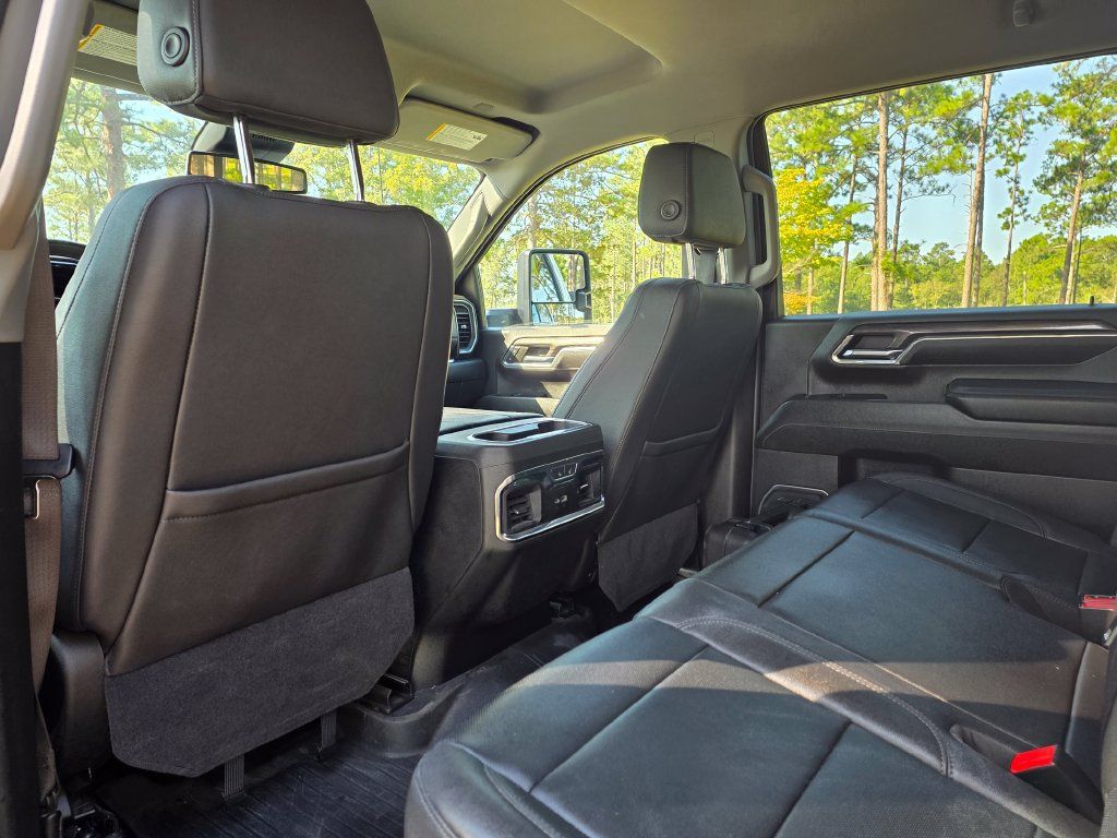 Used 2024 Chevrolet Silverado 2500 LTZ w/ LTZ Plus Package AWD/4WD image 18