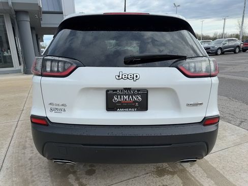 Used 2022 Jeep Cherokee Latitude Lux w/ Sun & Sound Group AWD/4WD image 6