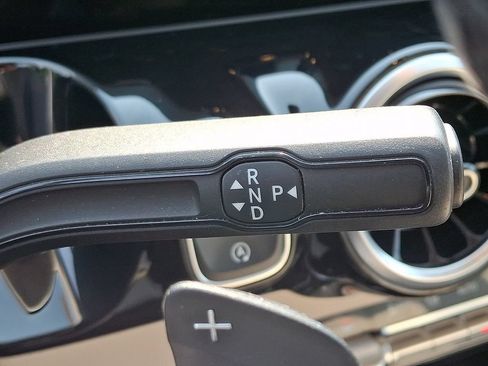 Used 2021 Mercedes-Benz GLA 250 4MATIC image 16
