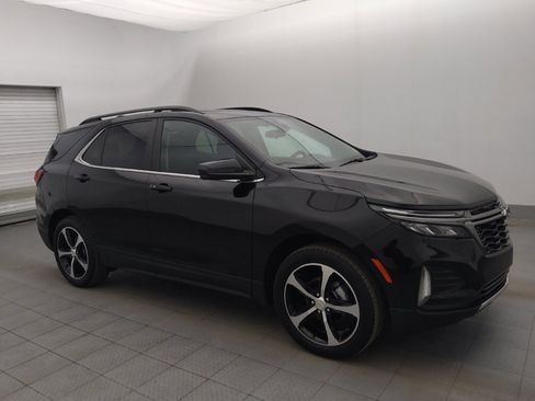 Used 2024 Chevrolet Equinox LT w/ LPO, Blackout Package AWD/4WD image 11