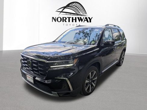Used 2024 Honda Pilot Touring image 5