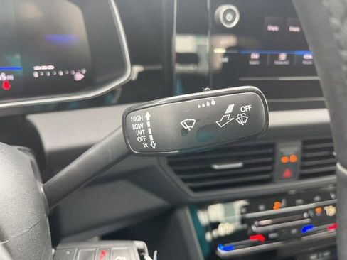 Used 2025 Volkswagen Jetta Sport image 18