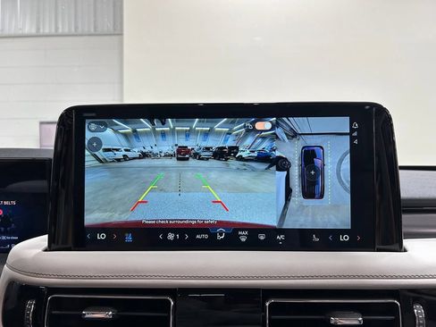 New 2026 Lincoln Aviator AWD w/ Jet Appearance Package image 19