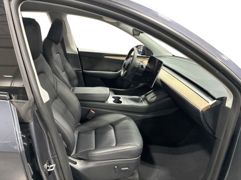 Certified 2023 Tesla Model Y Performance AWD/4WD image 13