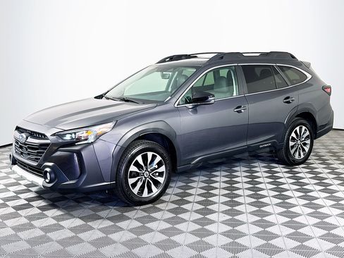 Used 2024 Subaru Outback Limited AWD/4WD image 4