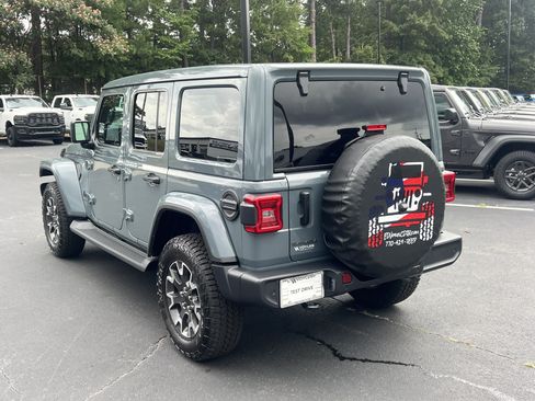 New 2026 Jeep Wrangler Unlimited Sahara AWD/4WD image 6