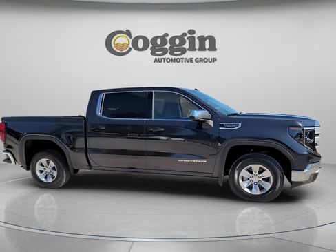 New 2026 GMC Sierra 1500 SLE w/ Preferred Package image 16