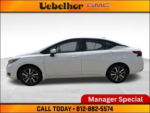 Used 2025 Nissan Versa SV w/ Trunk Package FWD image 14