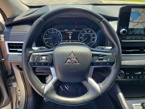Used 2024 Mitsubishi Outlander SE FWD image 18