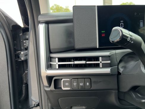 New 2026 Hyundai Santa Fe SE image 17