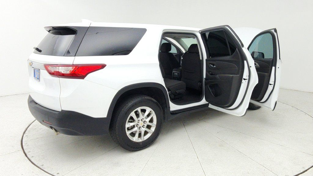 Certified 2020 Chevrolet Traverse LS FWD image 12
