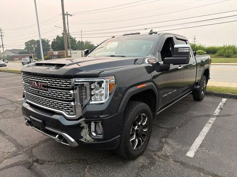 Used 2023 GMC Sierra 2500 Denali w/ Denali Ultimate Package AWD/4WD image 1